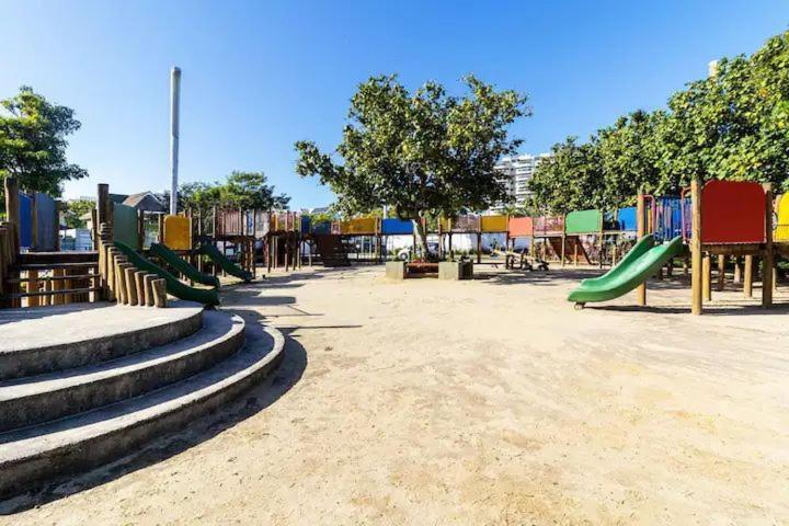 Casa Com Piscina - Barra Da Tijuca *